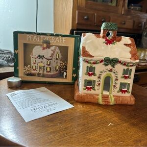 Vintage Pfaltzgraff Winterberry Pierced Lighted House (2000 Ceramic Cottage)